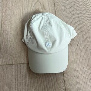 Lululemon baller hat